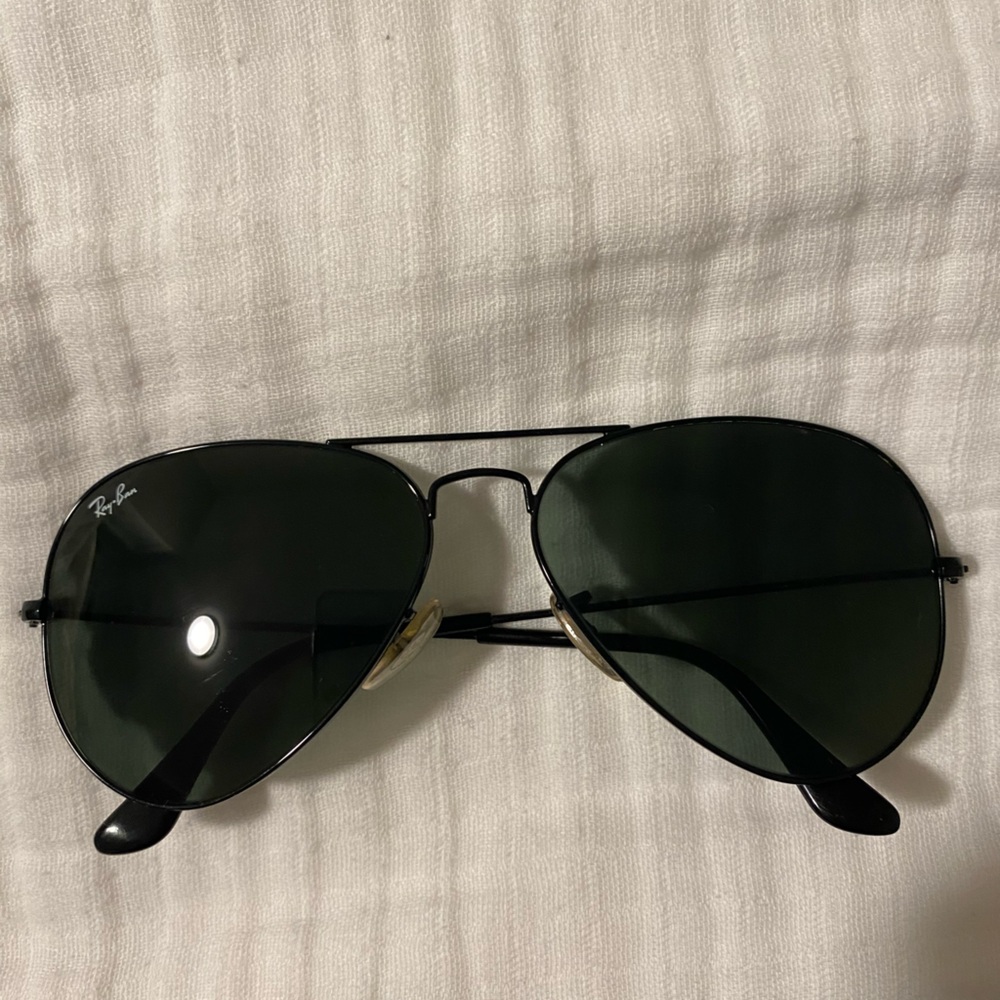 Rayban all black aviators